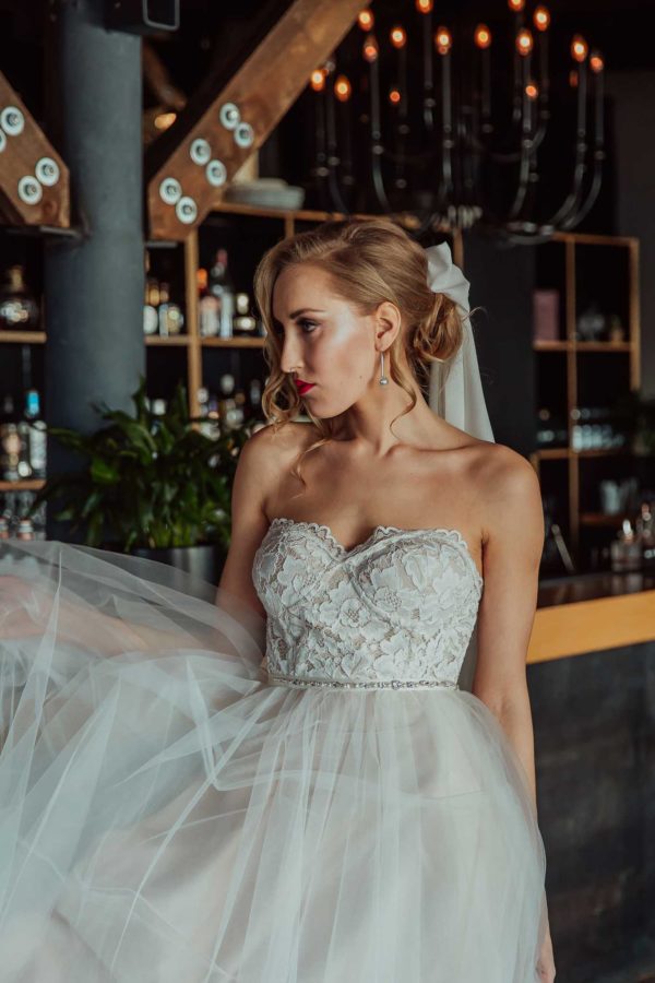 Passionate - Amelii Wedding Dress Meta description preview: