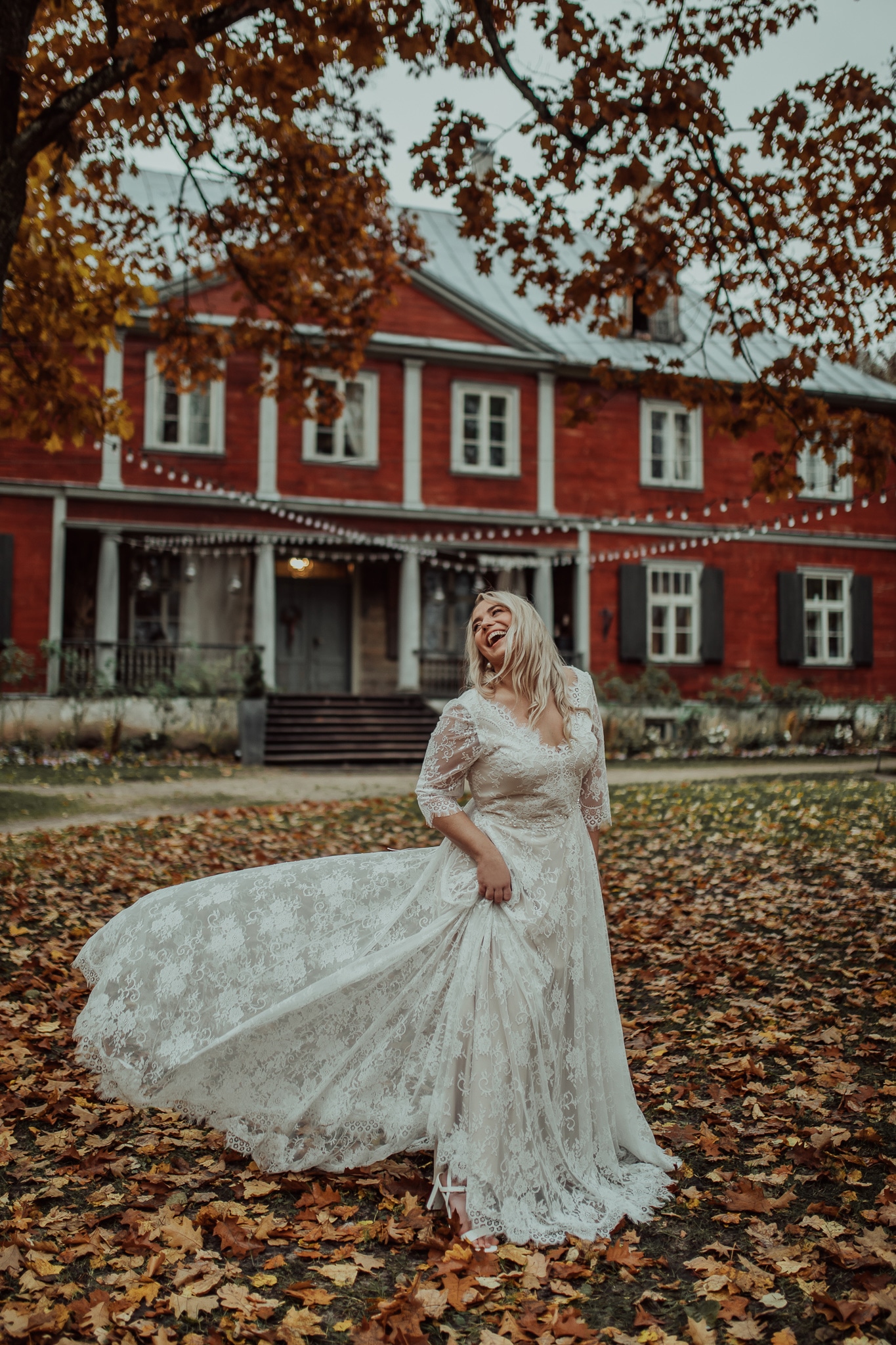 Amelii Plus size Wedding Dress