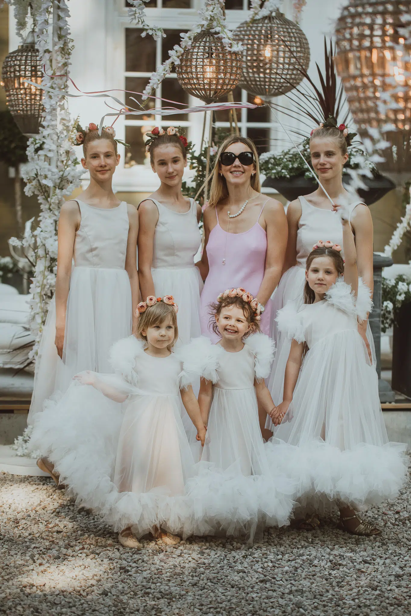 Amelii dresses in the Latvian series “Perfect Wedding”